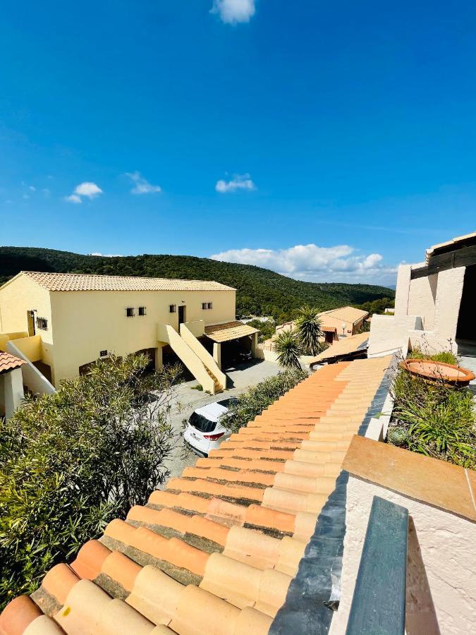 Superbe T2 Avec Vue Mer Et Piscine La Croix-Valmer Exterior foto